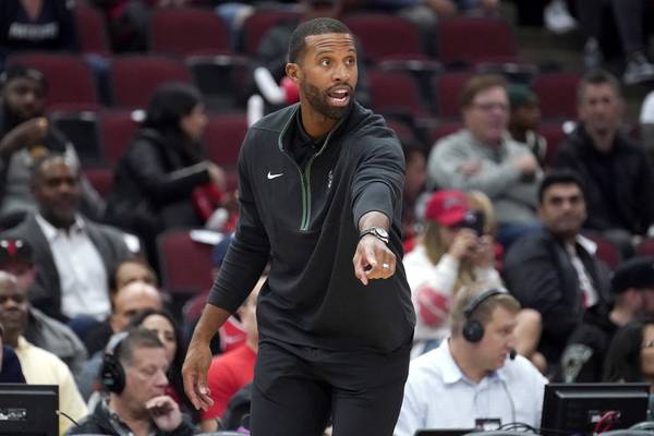 Charlotte Hornets hire Celtics assistant coach Charles Lee to be their next head coach