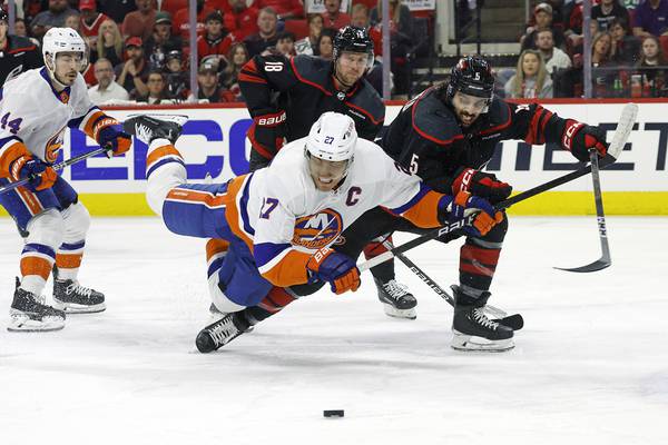 Drury, Noesen help Hurricanes beat Islanders 6-3 to clinch NHL playoff 1st-round series in 5 games