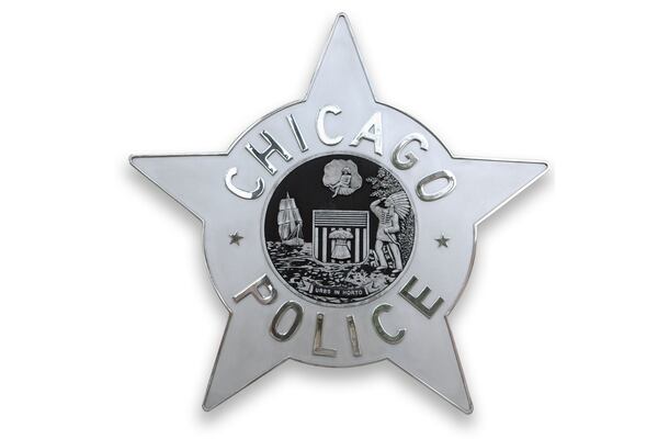 Chicago police officer shot, killed while on way home from work