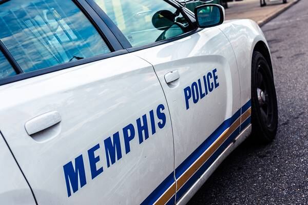 2 dead, 6 injured after shooting at Memphis block party, police say